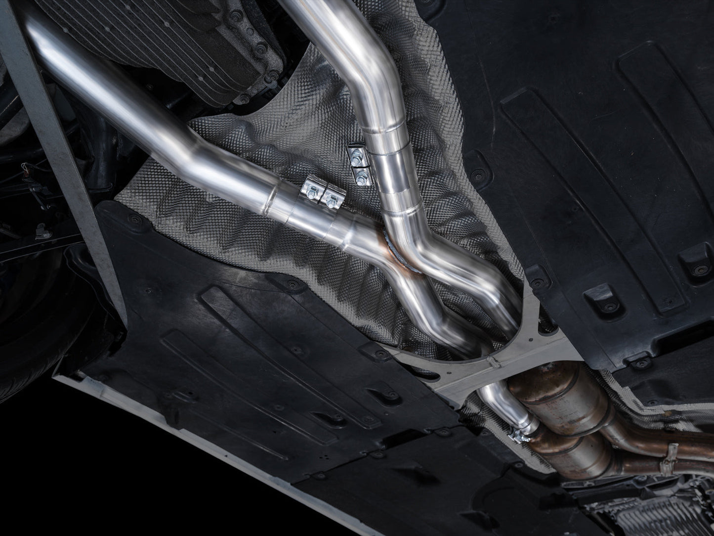 AWE 3820-11301 Non-Resonated Mid Pipes for 20-24 BMW X3 M / 20-25 X4 M