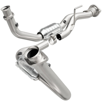 MagnaFlow Direct Fit Catalytic Converter 05-06 Jeep Grand Cherokee 3.7L Y-Pipe Assy (49 State)