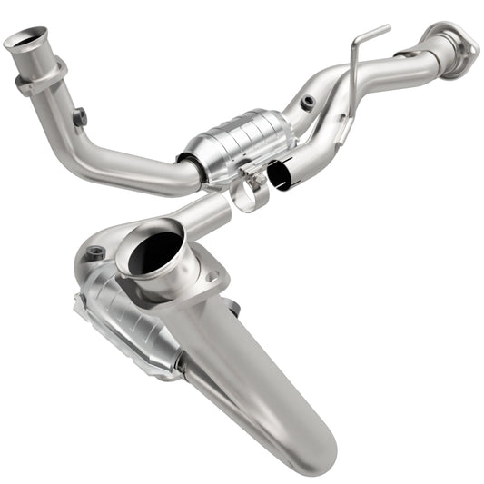 MagnaFlow Direct Fit Catalytic Converter 05-06 Jeep Grand Cherokee 3.7L Y-Pipe Assy (49 State)