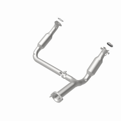MagnaFlow Conv DF Catalytic Converter | Chevy Silverado/Tahoe/Yukon (07-14) (49194)
