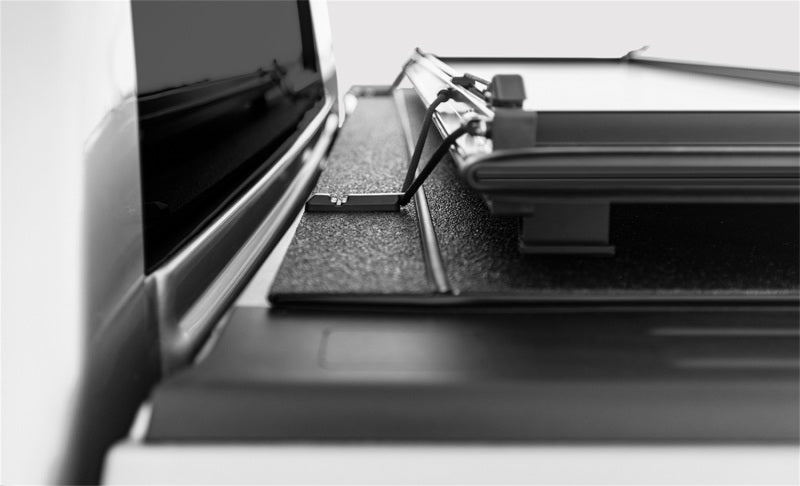 Access Lomax Hard Tri-Fold Tonneau | Chevy/GMC 2500/3500 6ft 8in (G3020099)