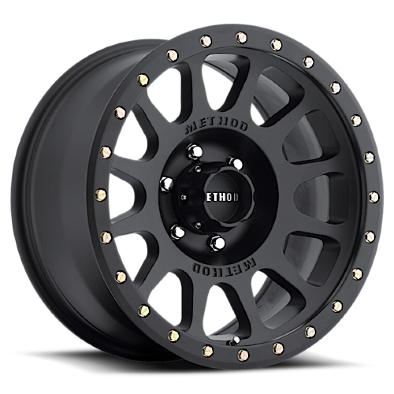 Method MR305 NV Matte Black | 17x8.5" +25mm | 6x120mm Wheel