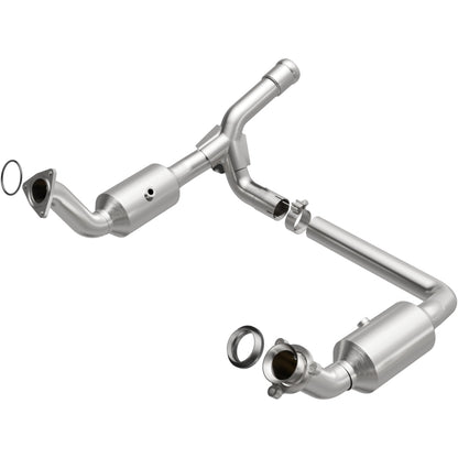 Magnaflow 280656 DirectFit Converter For GMC Sierra 1500 4.3L/5.3L (19-20)