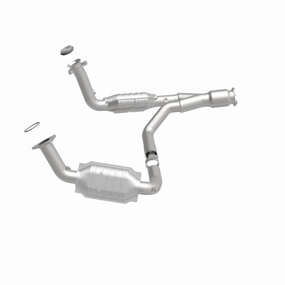 MagnaFlow Conv DF 06-09 Chevy Trailblazer SS 6.0L | (93496)