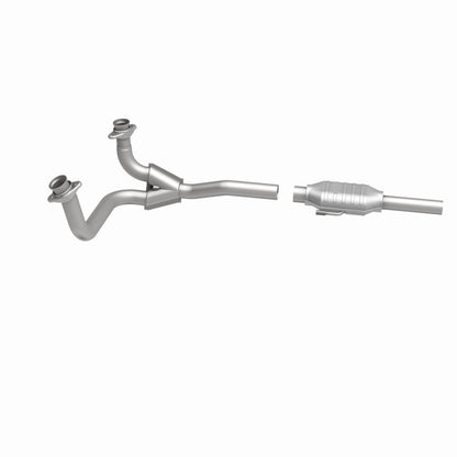 MagnaFlow Conv DF 78-97 Ford Trucks 5.8L V8 | (93312)