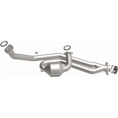 MagnaFlow 2001-2003 Toyota Sienna California Grade CARB Compliant Direct-Fit Catalytic Converter