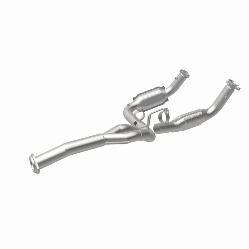 MagnaFlow OEM D&F Catalytic Converter | Silverado 2500HD/3500HD / Sierra 2500HD/3500HD (21-252)