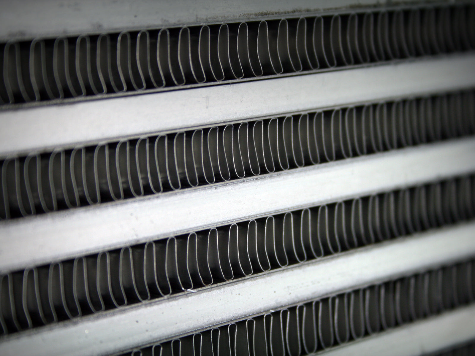 aFe 46-20062 Bladerunner Intercooler | Dodge Ram 2500/3500 Van (94-02) (LG-5.9L)