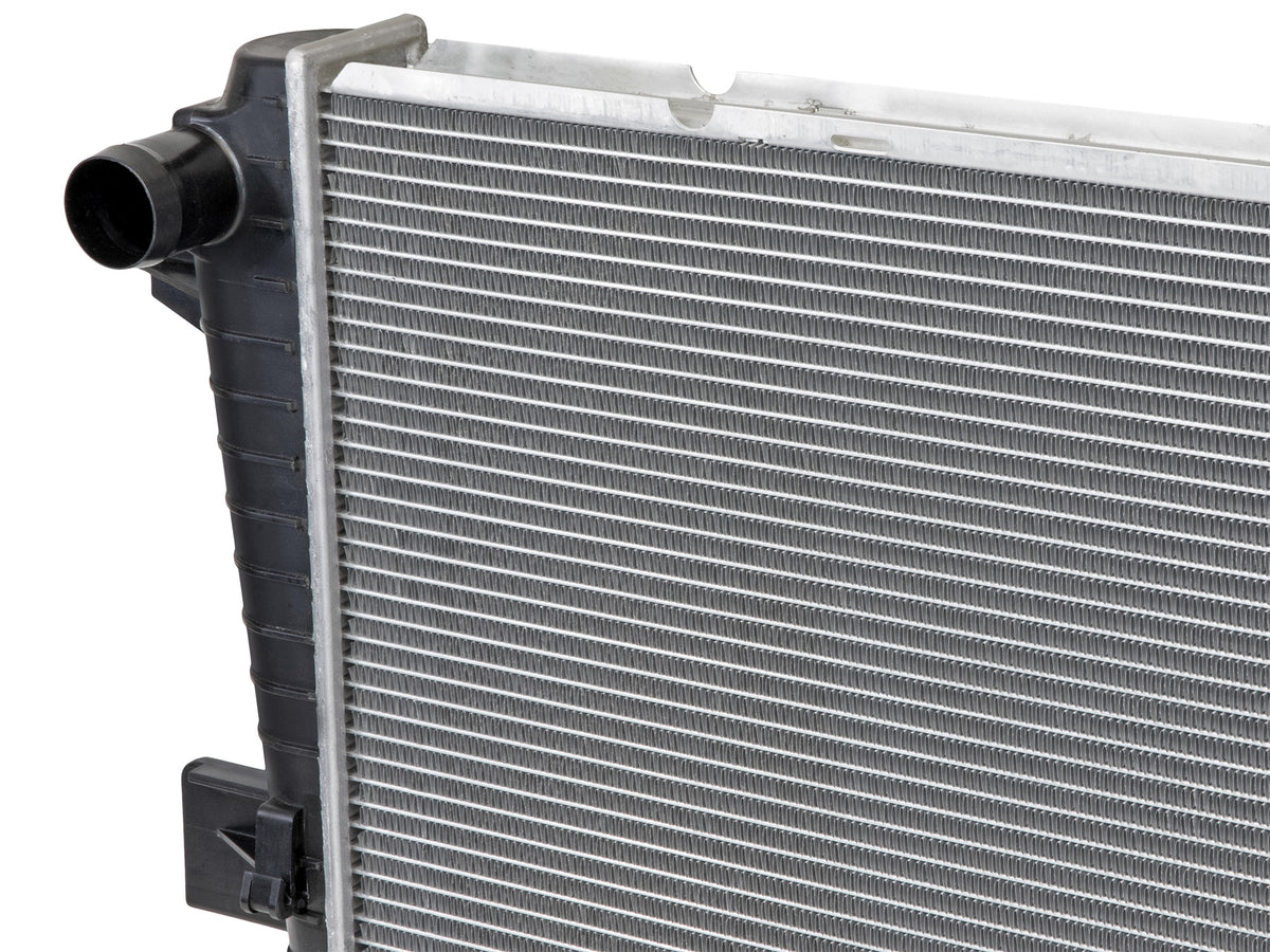 aFe BladeRunner OER Series Radiator | GM Diesel Trucks V8-6.6L LBZ/LMM (01-05) (46-53031)