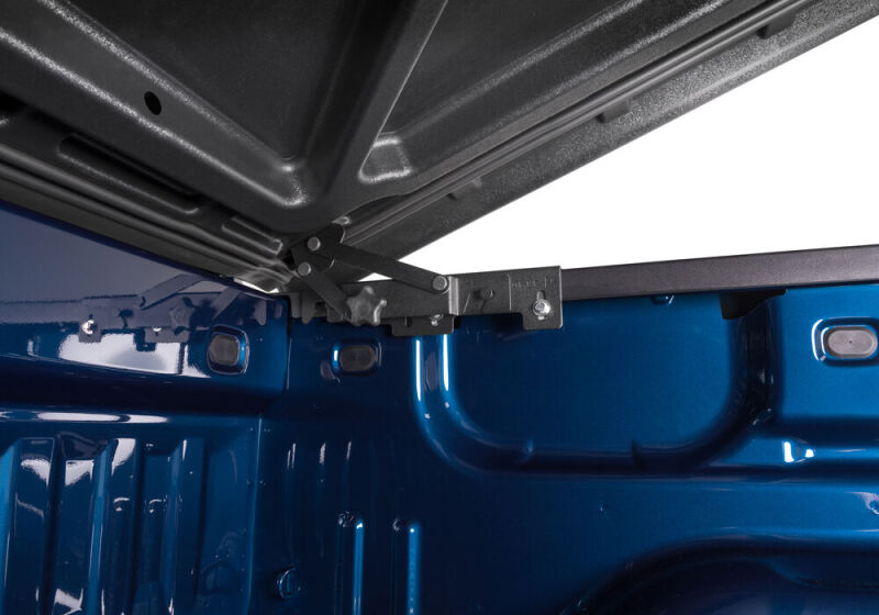UnderCover UC2176L-UG Lux Hard One Piece Tonneau Cover For 17-19 F250 F350