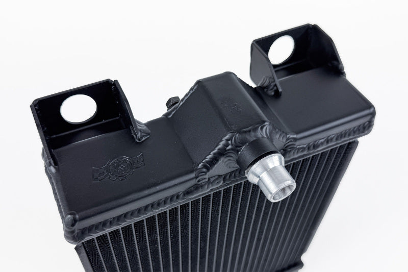 CSF Auxiliary Radiator | BMW F87 M2 / F30/F31/F34 / F22/F23 / G22/G23 (11-24) (8355)