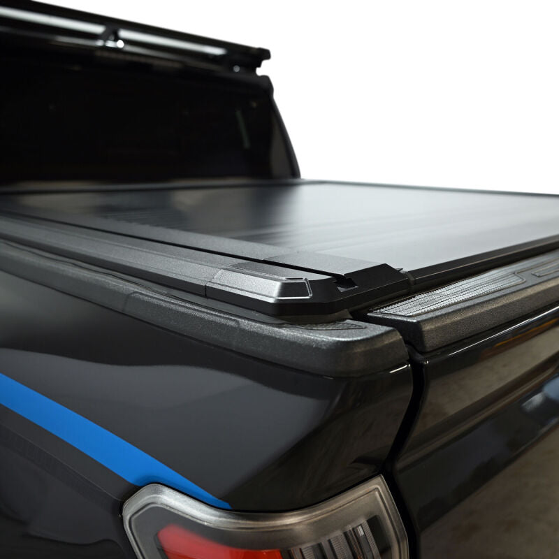 Westin 19-62785 Manual Retractable Tonneau Cover for 24-26 Toyota Tacoma 5'