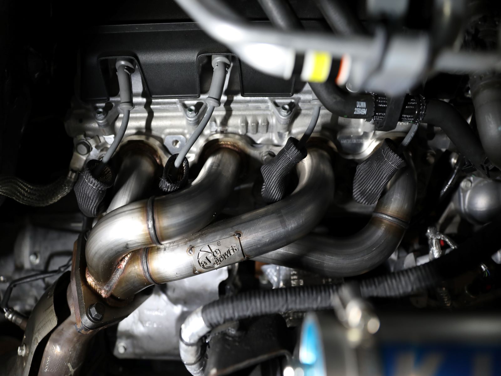 aFe Twisted 1-3/4in SS Shorty Header | GM 2500/3500HD 6.6L V8 (03-26) (48-34145)