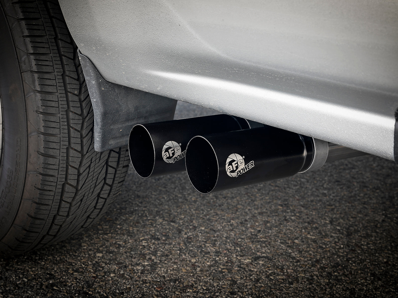 aFe 3in to 2.5in SS Cat-Back Exhaust w/ Black Tip | GM Silverado/Sierra 5.4L (09-18) (49-44098-B)