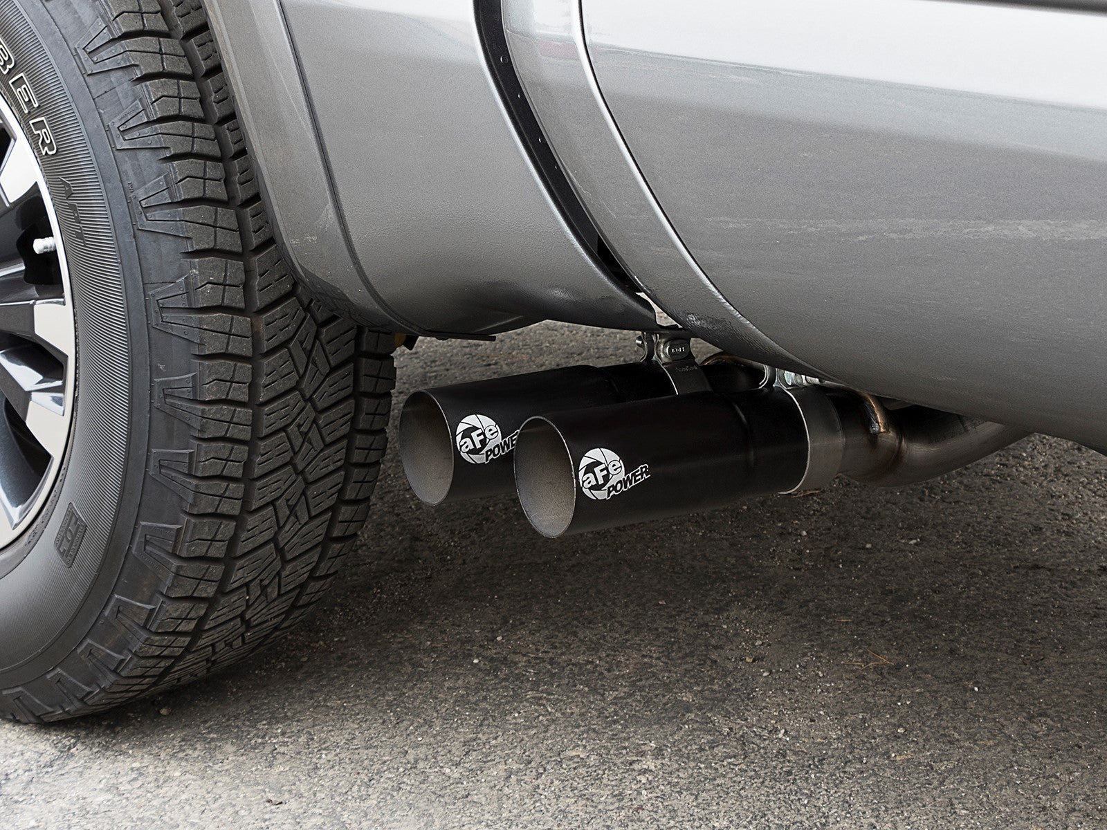 aFe Rebel Series 2-1/2 SS Cat-Back Exhaust | Nissan Titan V8 5.6L (16-17) (49-46126-B)