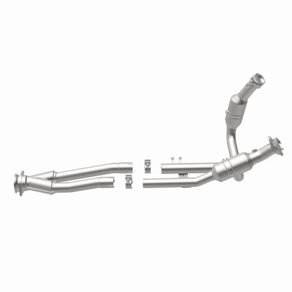 Magnaflow OEM Grade Direct-Fit Catalytic Converter | Ford Transit 150/250/350 (52436)