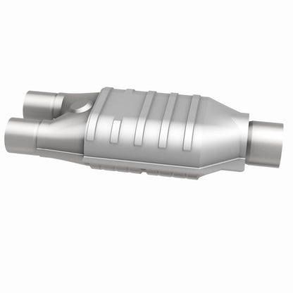 Magnaflow 2.5/2 S/D Fed Universal Catalytic Converter | BMW 3/5/6 Series (E28-E36, E24, E32) (94007)