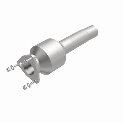 Magnaflow 15-17 Discovery Sport L4 OEM Underbody Direct Fit Converter