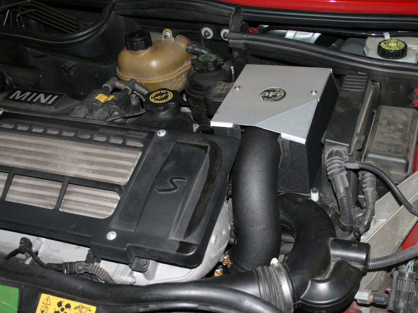 aFe Power MagnumFORCE Intakes Stage-2 PDS AIS PDS Mini Cooper S 02-06 L4-1.6L (51-10572-1)