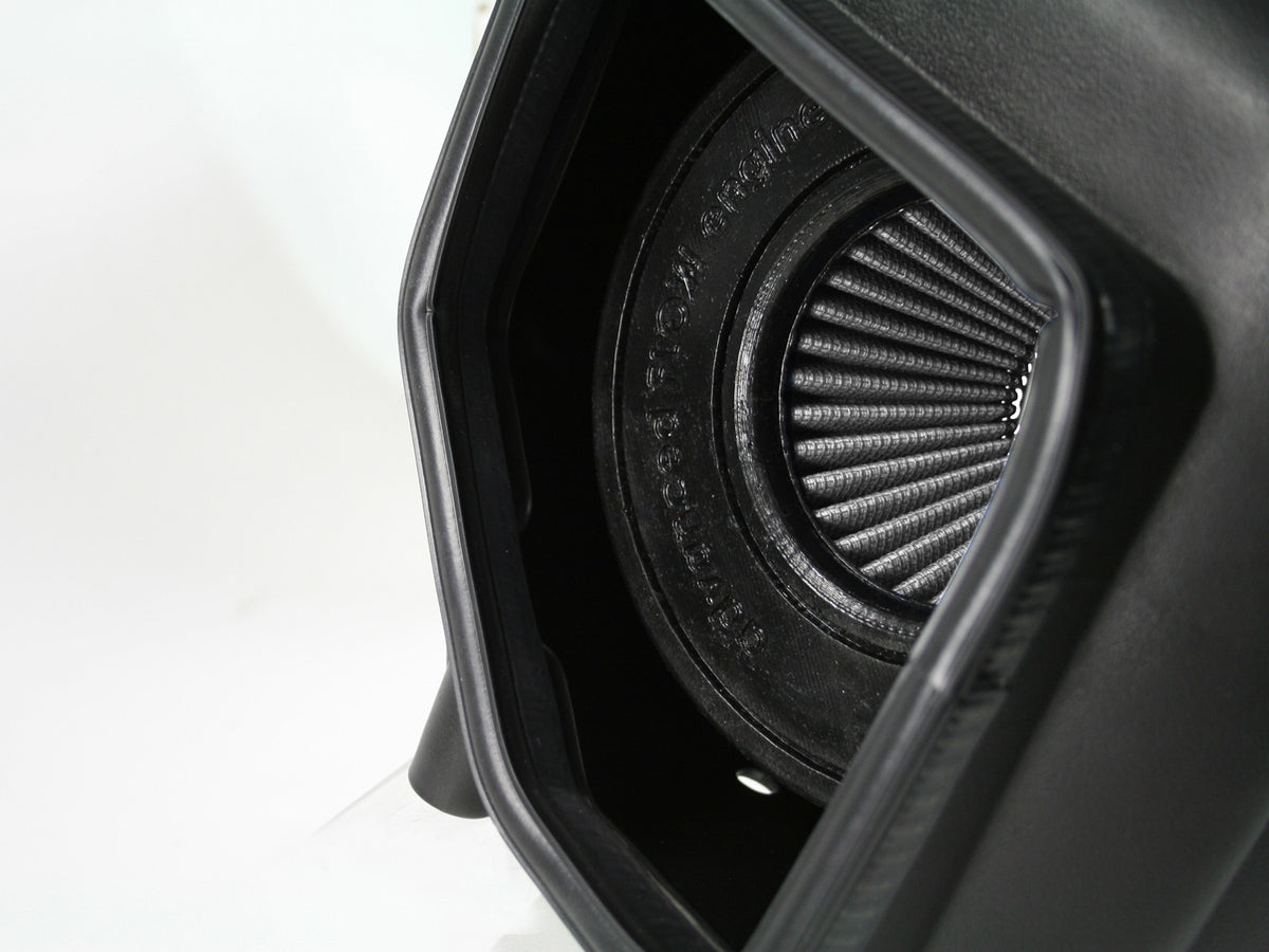 aFe Momentum HD PRO DRY S Stage-2 SI Intake System | GM Diesel Trucks V8-6.6L (06-07) (51-74003)