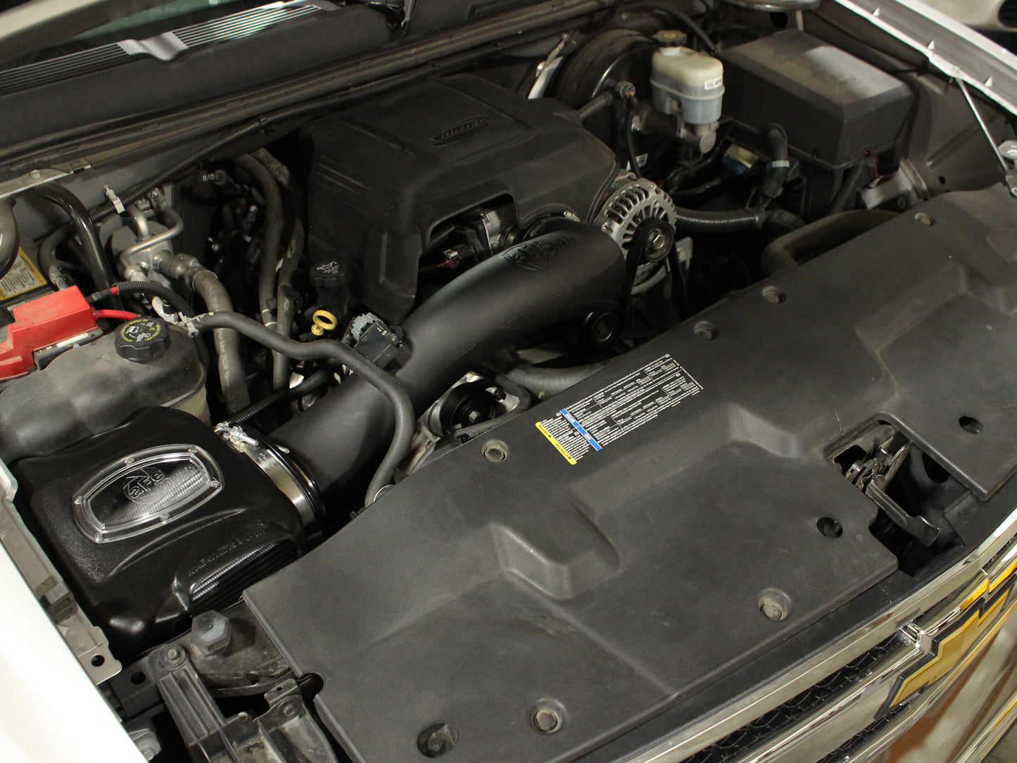 aFe Momentum GT PRO DRY S Cold Air Intake System | GM Silverado/Sierra 1500 V8 (09-13) (51-74103)