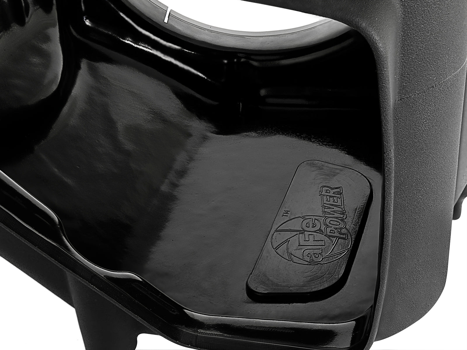 aFe Momentum GT Pro DRY S Cold Air Intake | GM SUV V8 5.3L/6.2L (14-17) (51-74110)