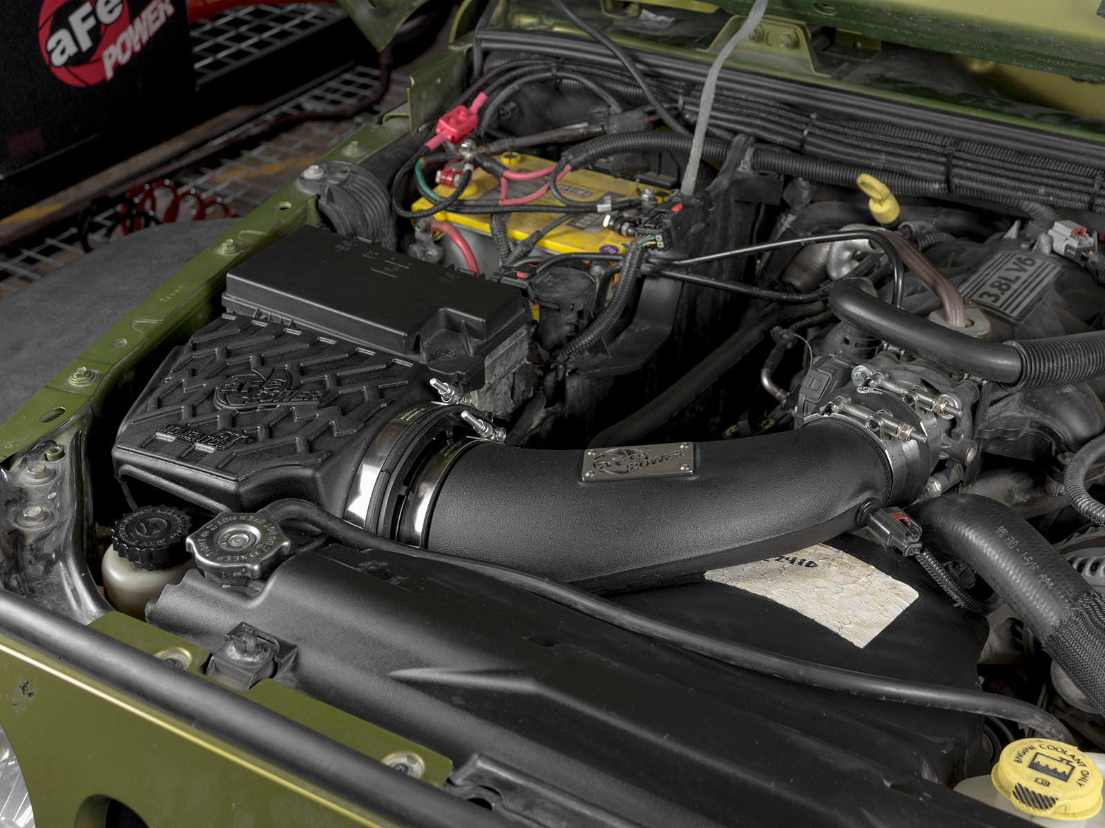 aFe Momentum GT Stage 2 Dry S Intake Jeep V6 3.8L (07-11) (51-76213) | JK
