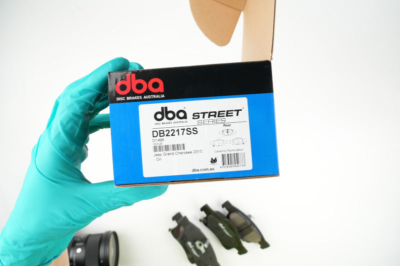 DBA Rear Street Series Brake Pads (Solid Rear Rotor) | Dodge Durango (11-20) (DB2217SS)
