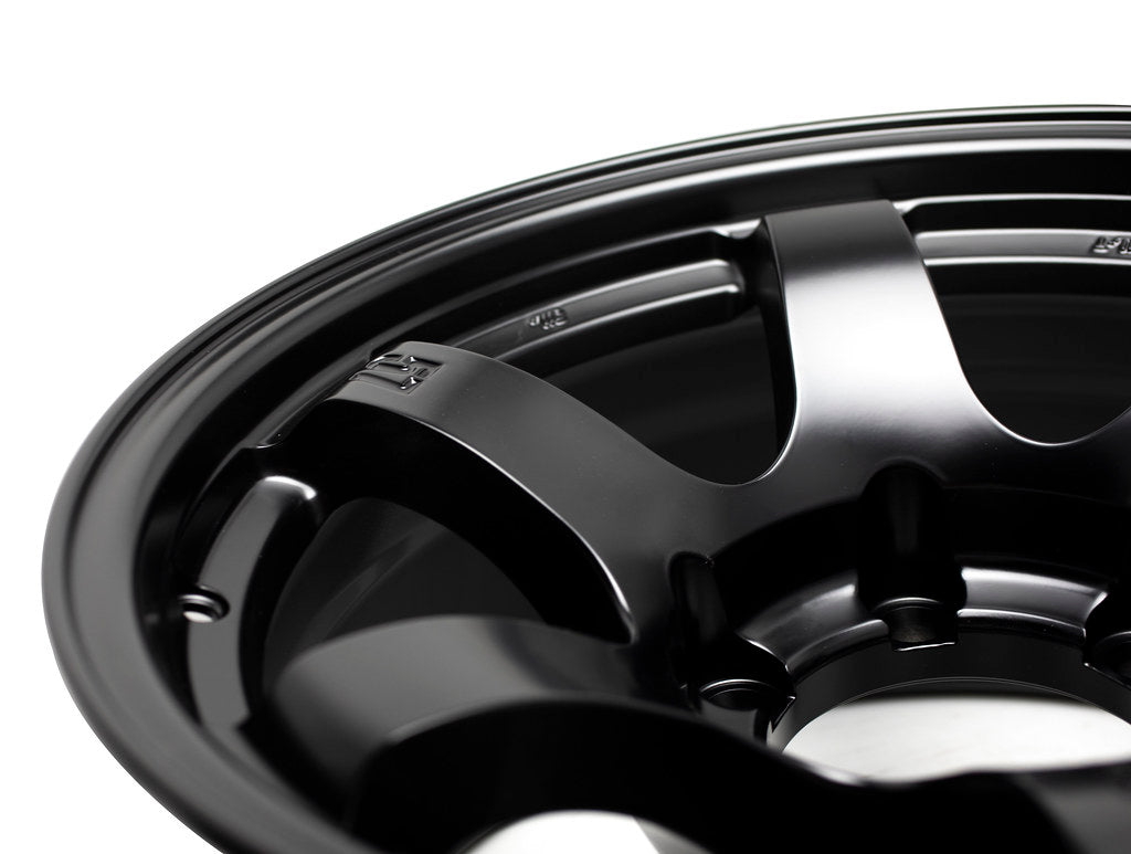 Gram Lights 57DR-X 18x9 +0 6x139.7 Semi Gloss Black