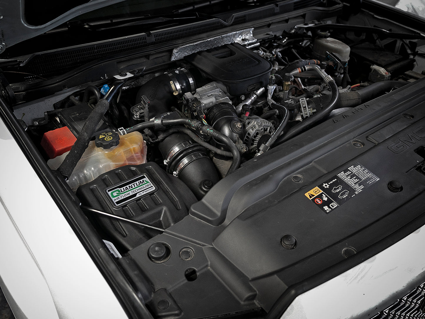 aFe Quantum Pro DRY S Cold Air Intake | GM/Chevy Duramax V8 6.6L LML (11-16) (53-10006D)