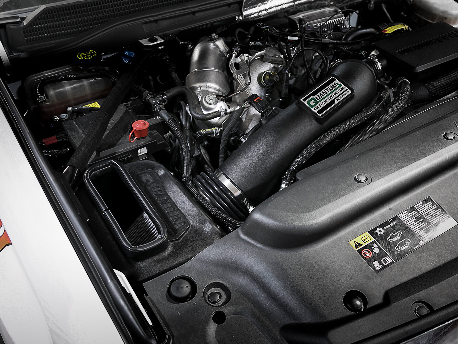 aFe Quantum Pro DRY S Cold Air Intake | GM/Chevy Duramax 6.6L V8 (17-18) (53-10007D)