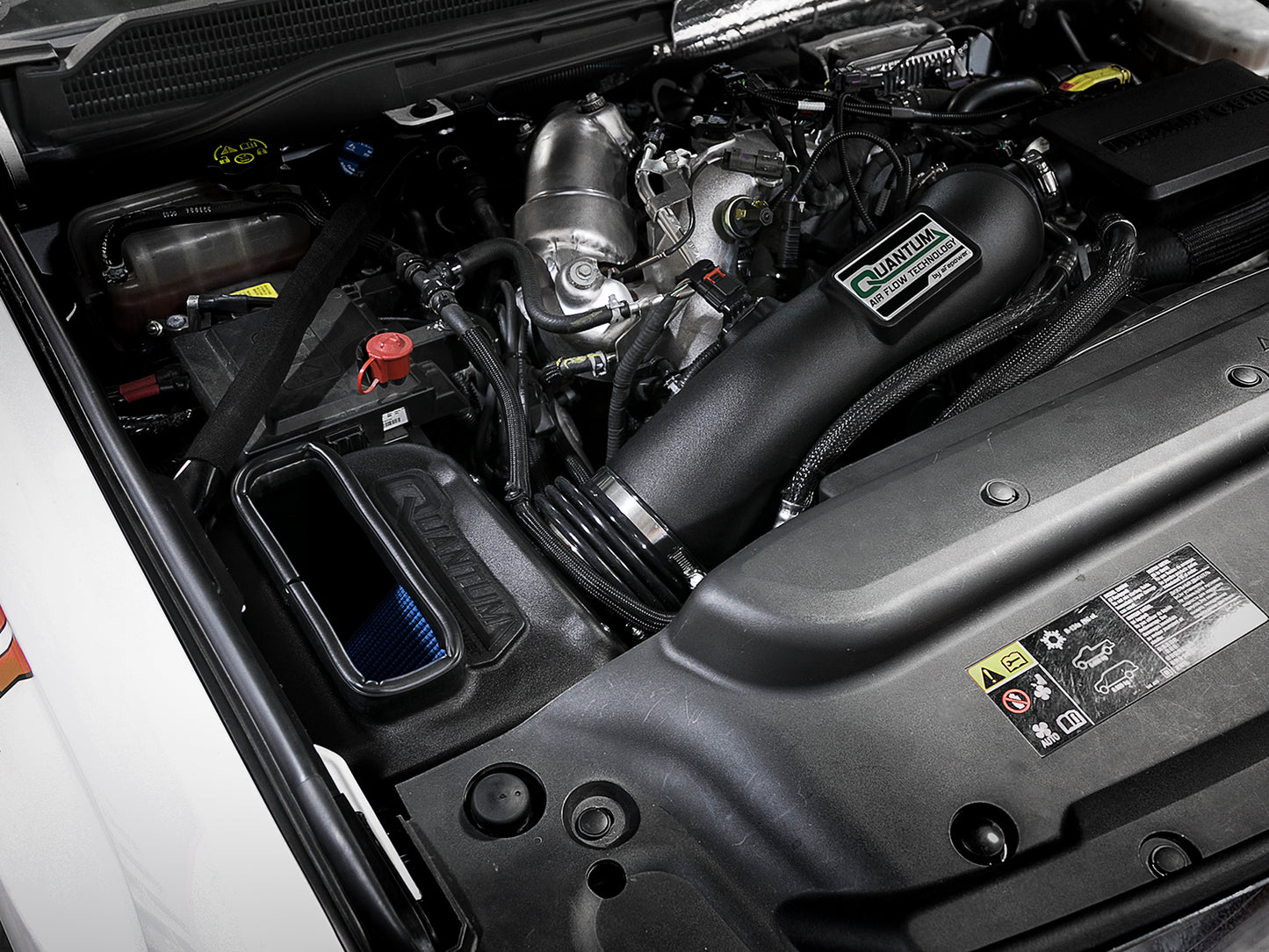 aFe Quantum Pro 5R Cold Air Intake System | GM/Chevy Duramax V6-6.6L L5P (53-10007R)