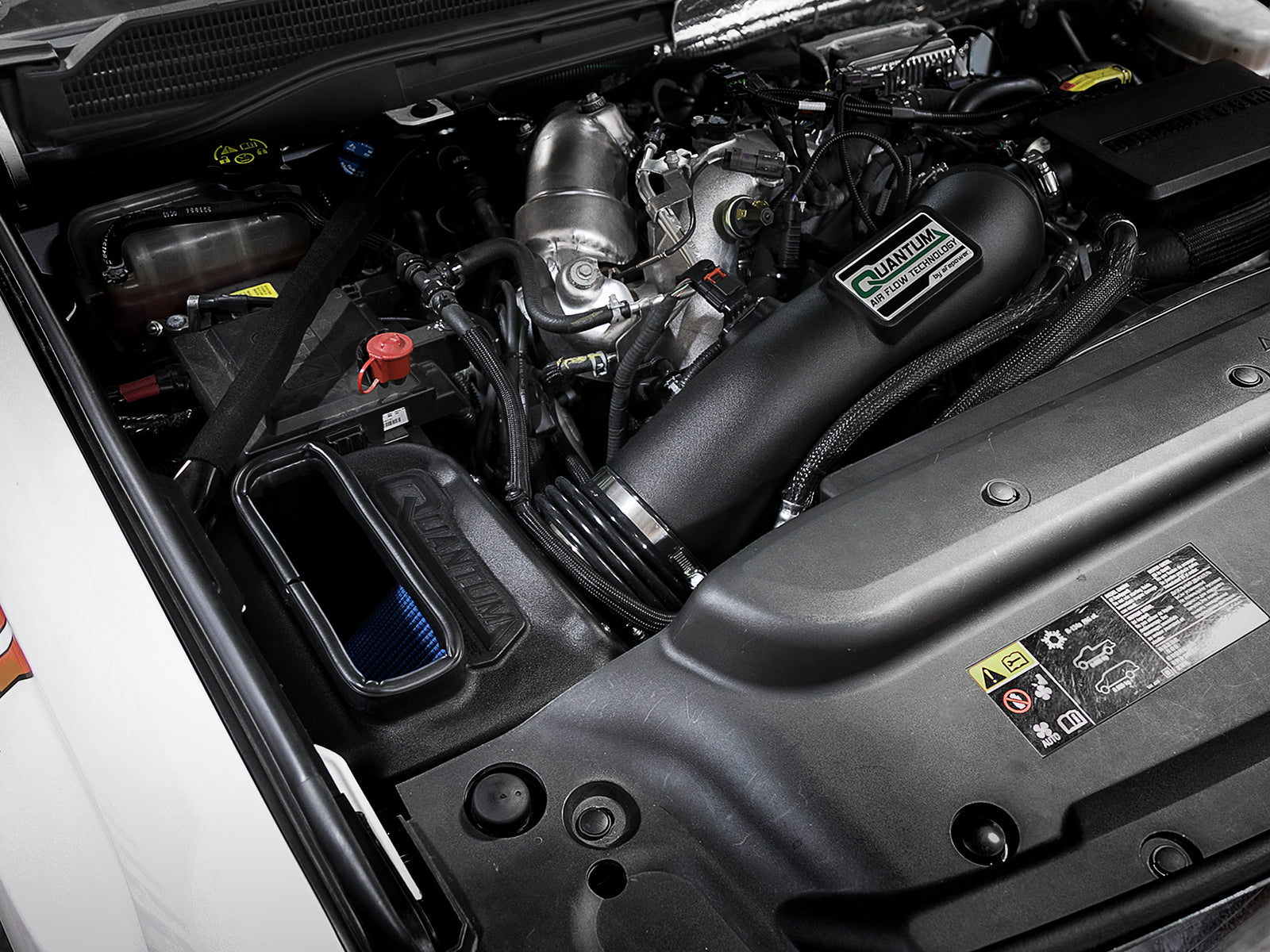 aFe Quantum Pro 5R Cold Air Intake System | GM/Chevy Duramax V6-6.6L L5P (53-10007R)