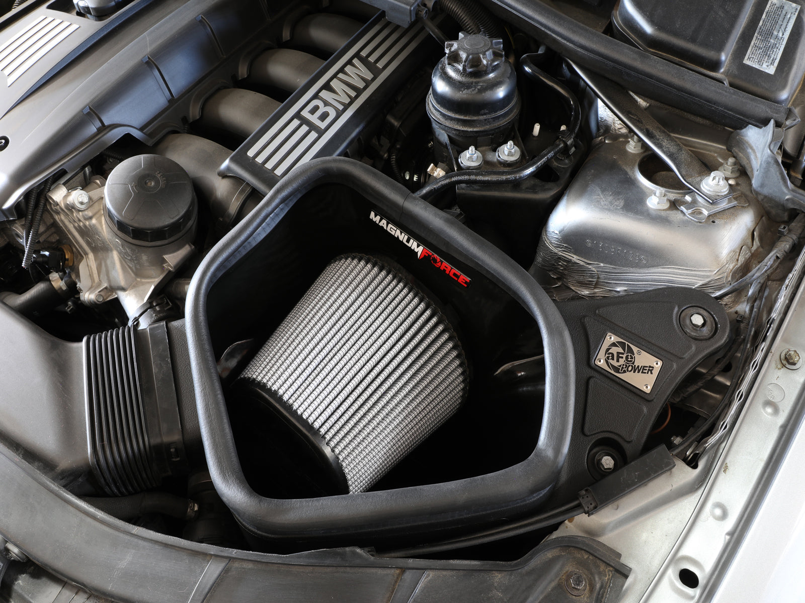aFe Magnum FORCE Stage-2 Pro Dry S Cold Air Intake | BMW 3 Series L6-3.0L (06-13) (54-13053D)