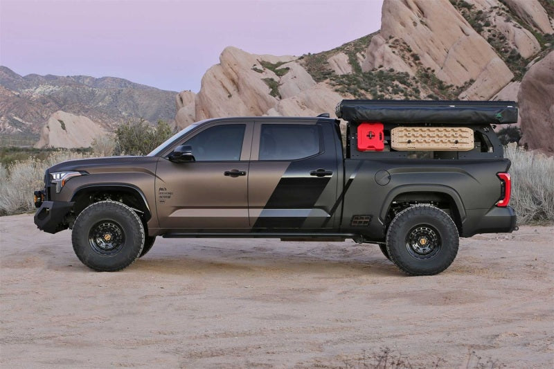 Fabtech 22+ Tundra 4WD 2.5 Coilover Dirt Logic Pair | Toyota Tundra (FTS26109)