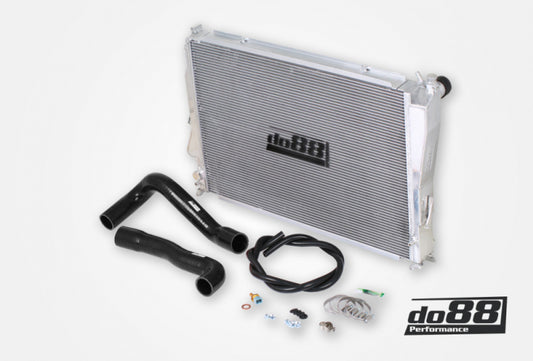 do88 Aluminum Radiator for BMW M3 E46 with Black Hoses - Part WC-310-S