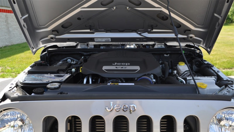 Volant 3.6L V6 Pro5 Closed Box Air Intake System | Jeep Wrangler (12-18) (17636)