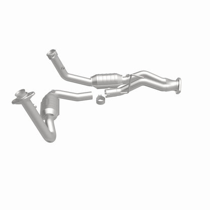 MagnaFlow Direct Fit Catalytic Converter 07-08 Jeep G/C OEM