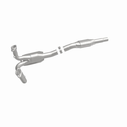 MagnaFlow Conv DF 95 Ford Bronco 5.8L | 1992-96 (23661)