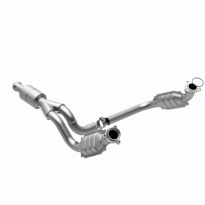MagnaFlow Conv DF OEM Grade Catalytic Converter | Chevy Silverado 09-13 (51578)