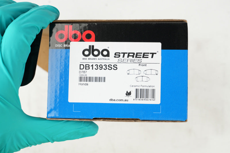 DBA Street Series Front Brake Pad Set | Honda Odyssey (00-13) (DB1393SS)