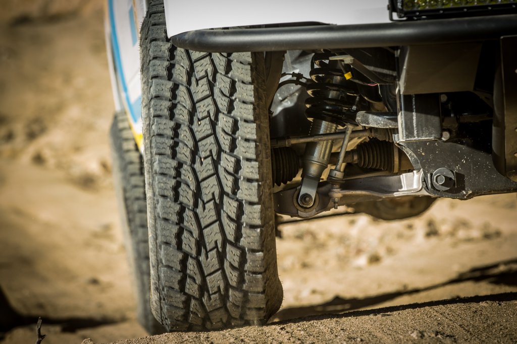 Bilstein 6112 Strut & Spring + Rear B8 5160 Reservoir Shocks Set w/0-.75-2.5" lift - 2007-2021 Toyota Tundra 4WD RWD