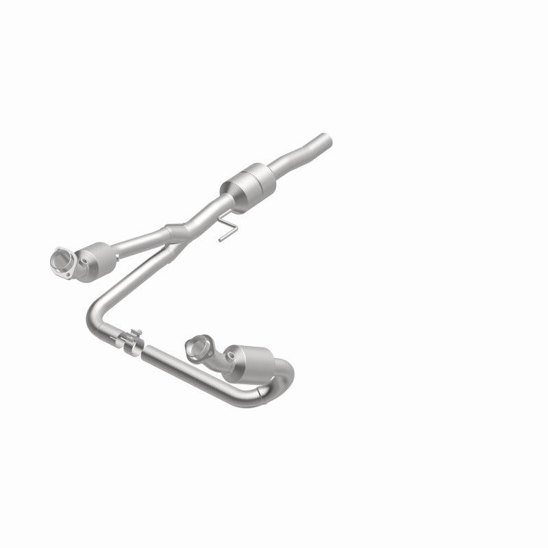 MagnaFlow Direct Fit Catalytic Converter 02-03 Dodge Durango 5.9L