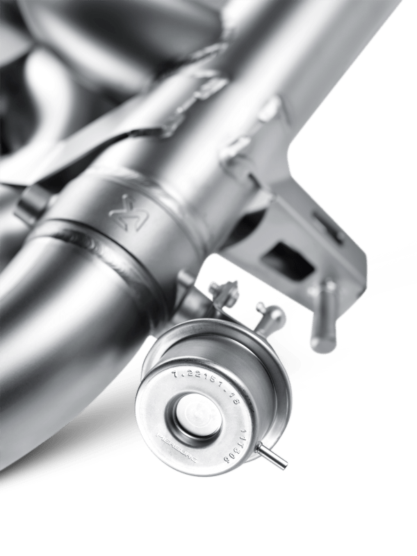 Akrapovic 10-14 AMG SLS Coupe/Roadster Evolution Line Cat Back (Titanium) w/ Carbon Tips
