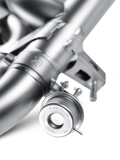 Akrapovic 10-14 AMG SLS Coupe/Roadster Evolution Line Cat Back (Titanium) w/ Carbon Tips