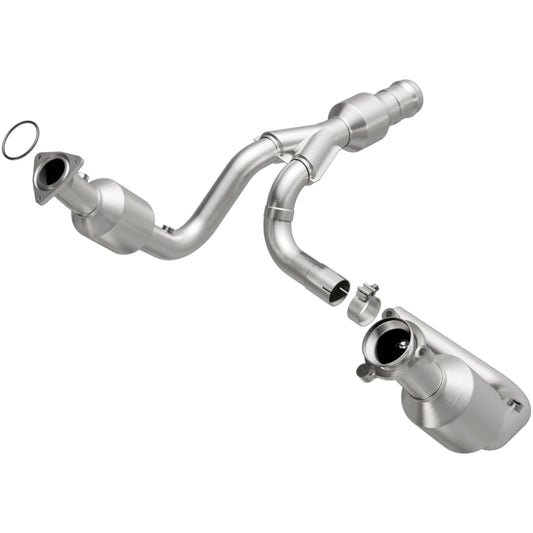 Magnaflow OEM Grade Direct-Fit Catalytic Converter | GMC Yukon XL 6.2L (52617)