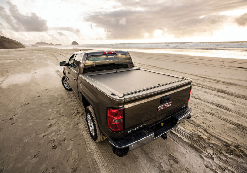Roll-N-Lock A-Series Retractable Bed Cover | Toyota Tacoma (24ft) (BT533A)