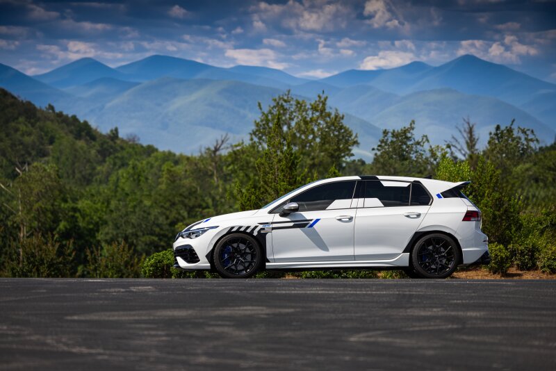 APR Lowering Springs | Volkswagen Golf R (MK8) (22-26) (SUS00017)