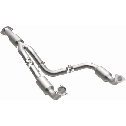 MagnaFlow California Grade CARB Compliant Direct-Fit Catalytic Converter 5582812