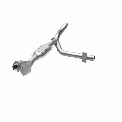 Magnaflow 51839 DirectFit Converter for Ford Trucks 01 4.6L